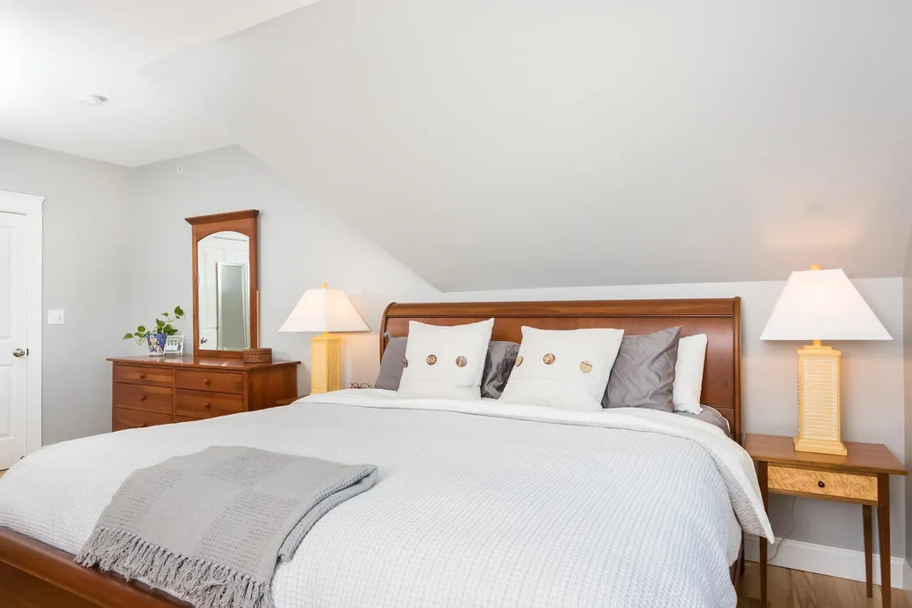 198 Islington Street Portsmouth NH 03801