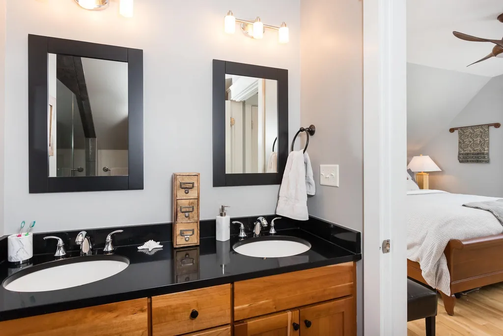 198 Islington Street Portsmouth NH 03801
