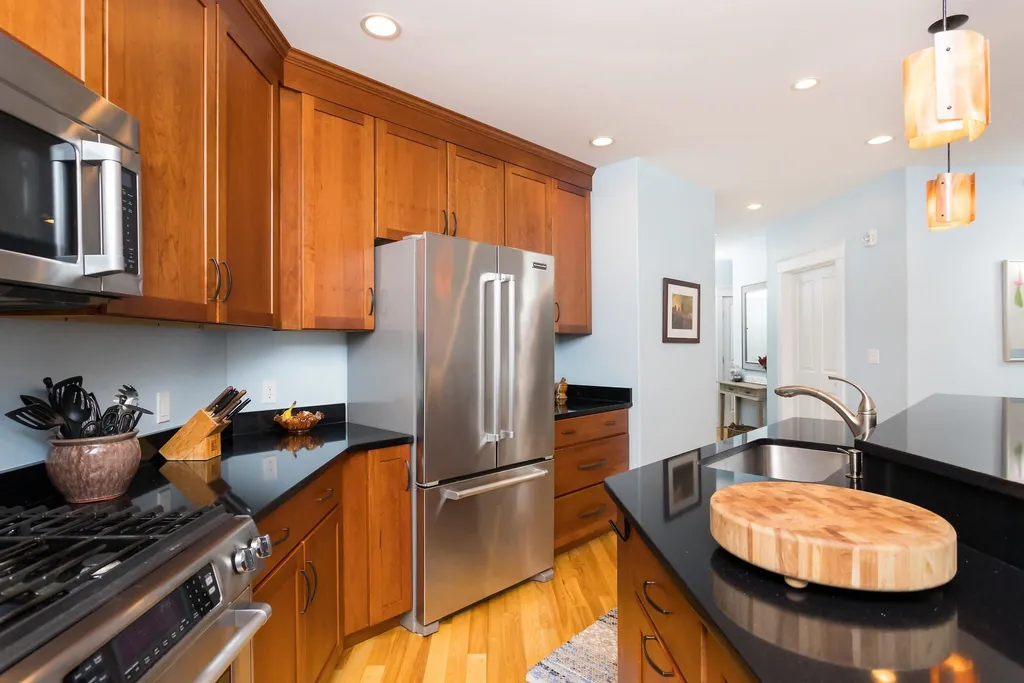 198 Islington Street Portsmouth NH 03801