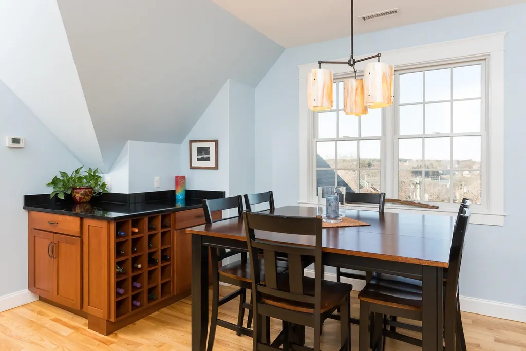 198 Islington Street Portsmouth NH 03801