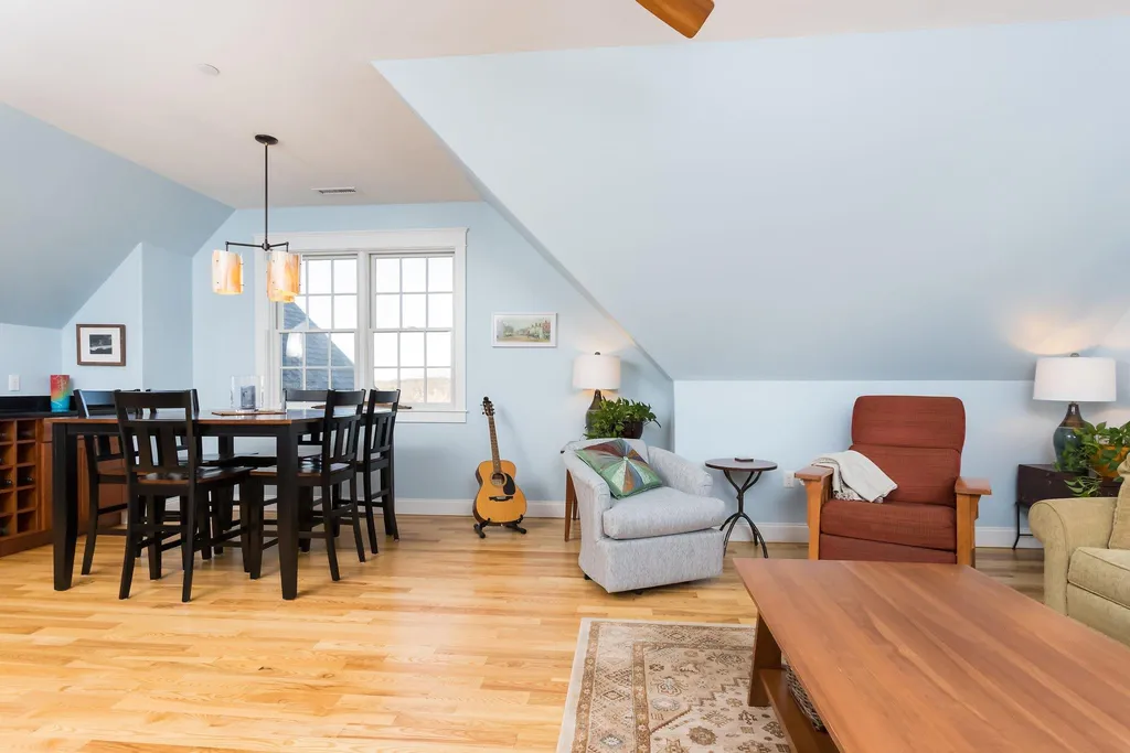 198 Islington Street Portsmouth NH 03801