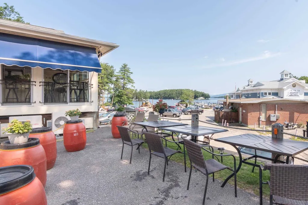 25 Dock Road Gilford NH 03249