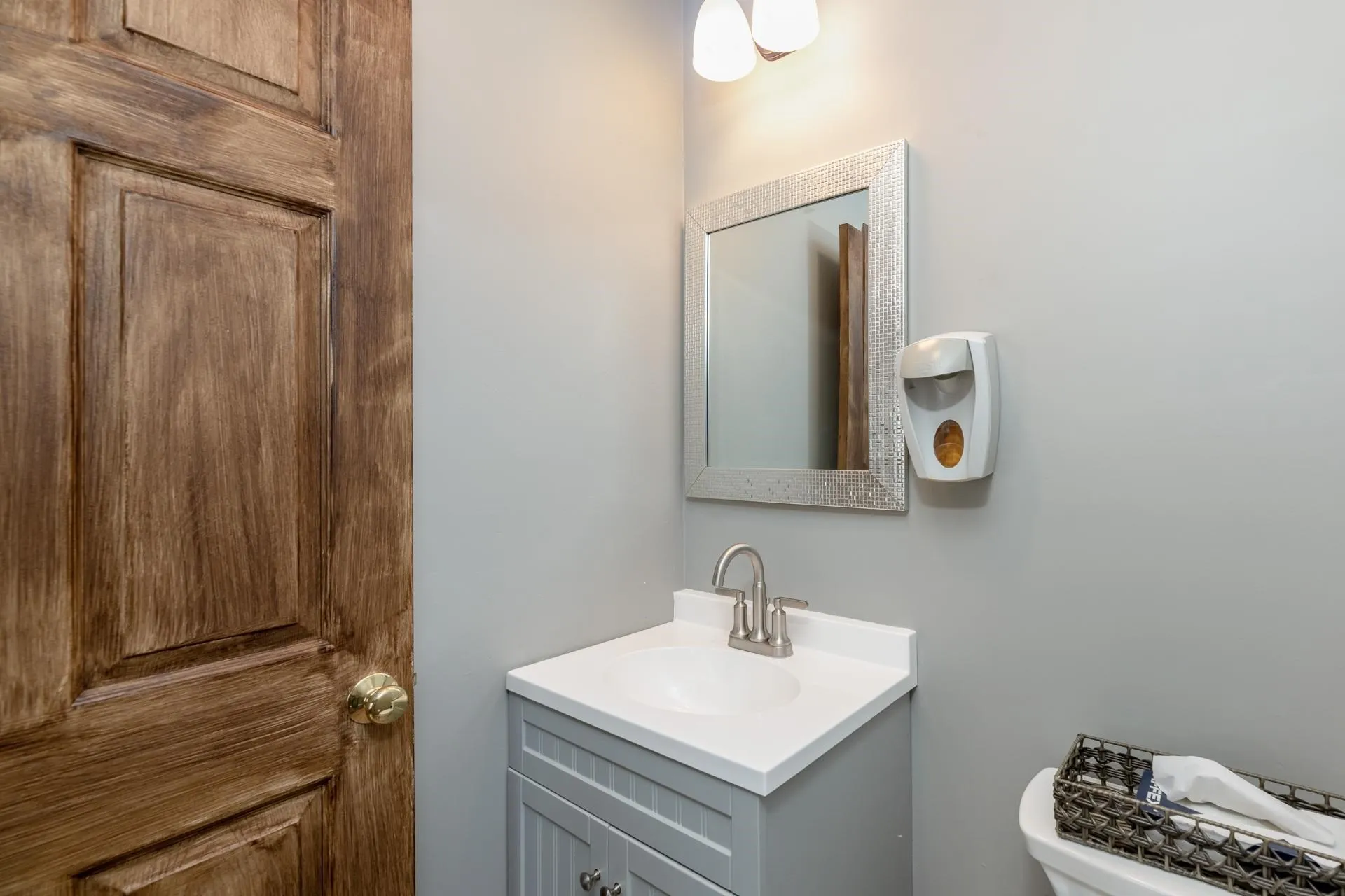 25 Dock Road Gilford NH 03249