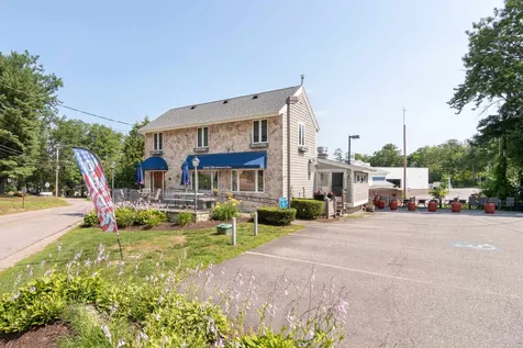 25 Dock Road Gilford NH 03249