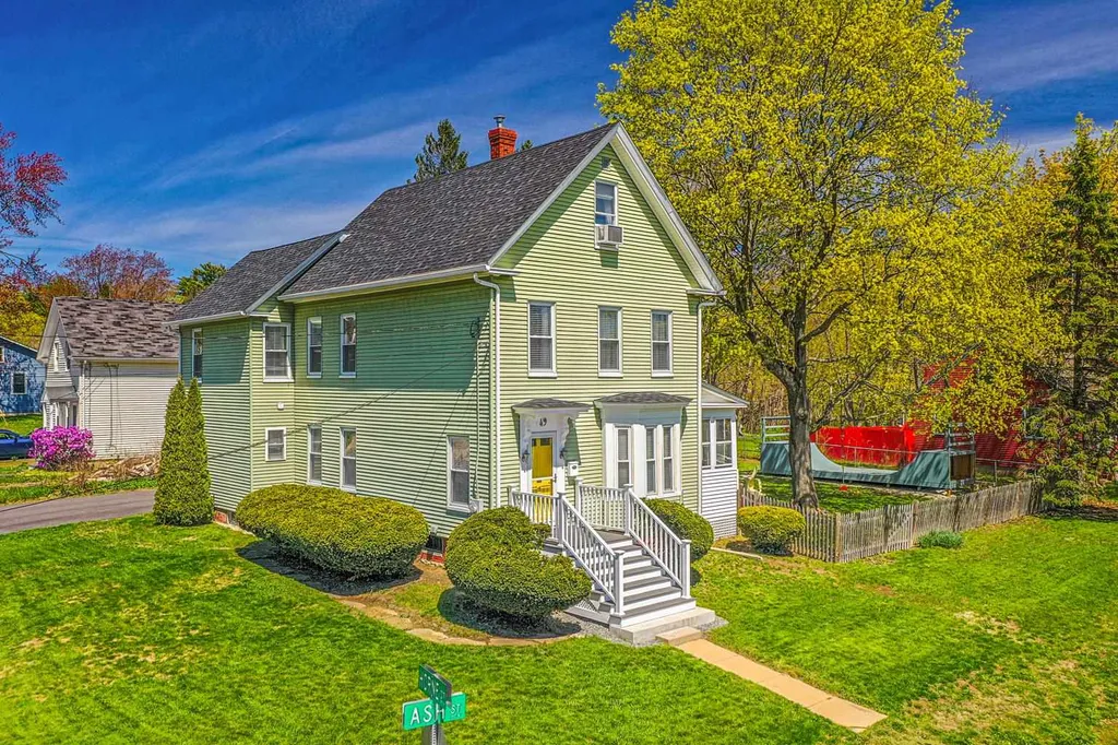 49 Ash Street Dover NH 03820