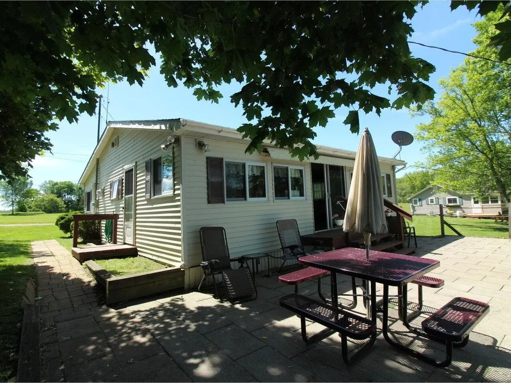 53 West Island Road Colchester VT 05446