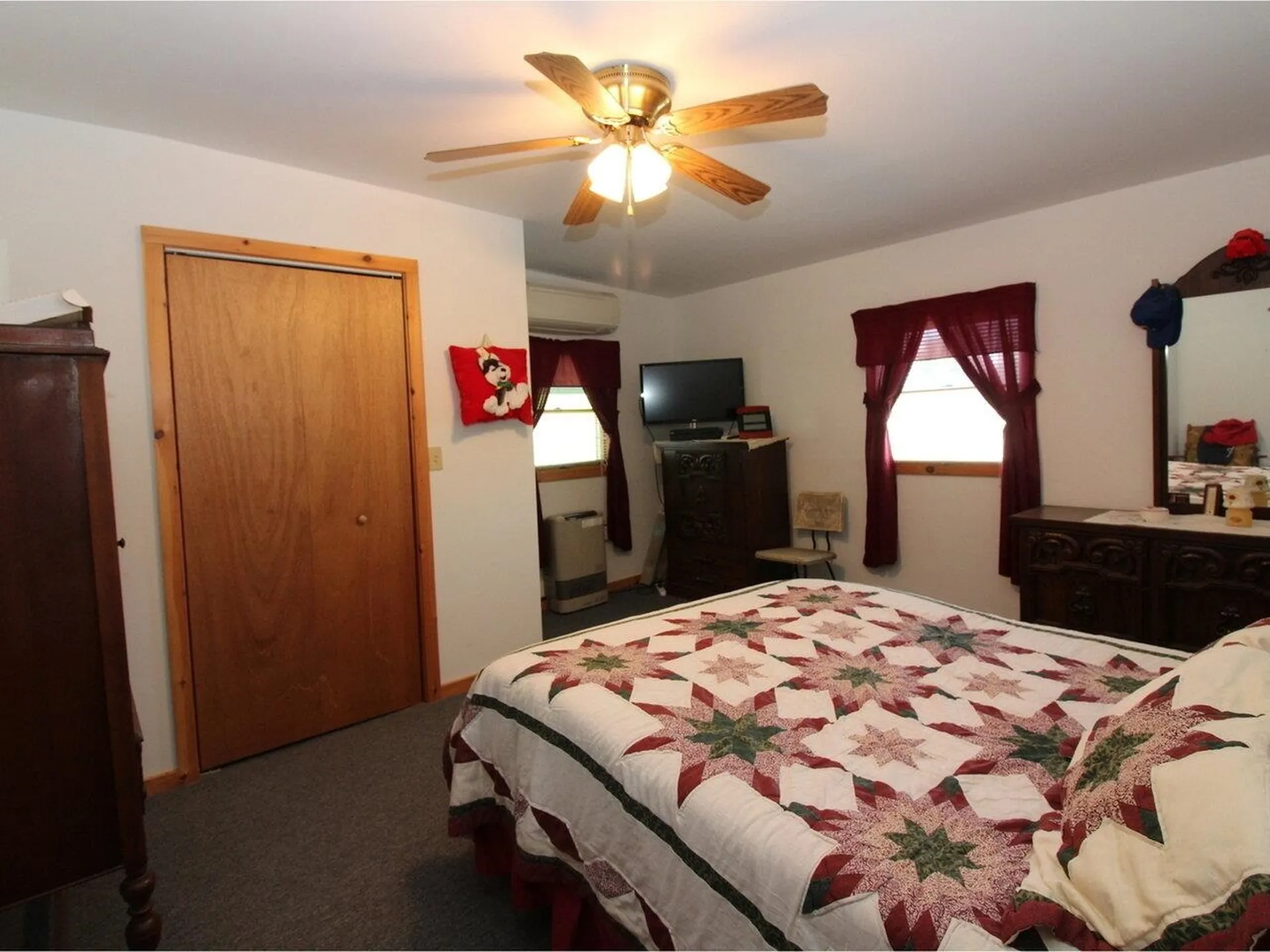 53 West Island Road Colchester VT 05446