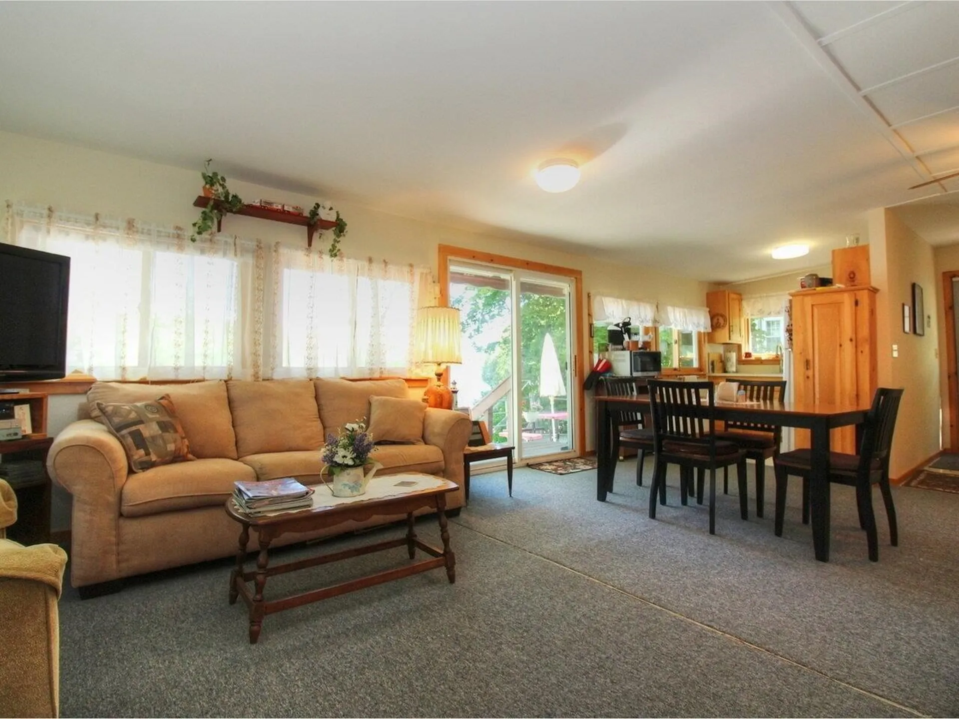 53 West Island Road Colchester VT 05446