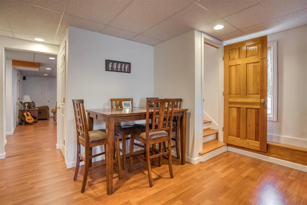 12 Sun Valley Road Hartland VT 05048