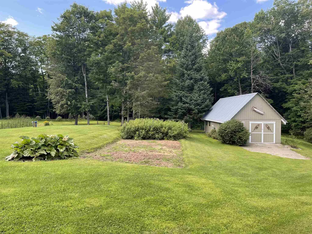 12 Sun Valley Road Hartland VT 05048