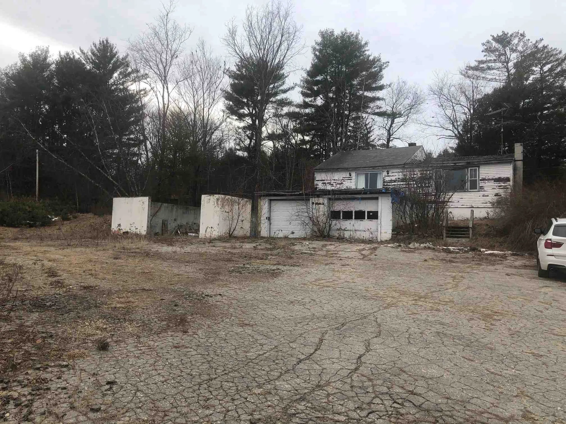 23 Hilliard Road Chichester NH 03258