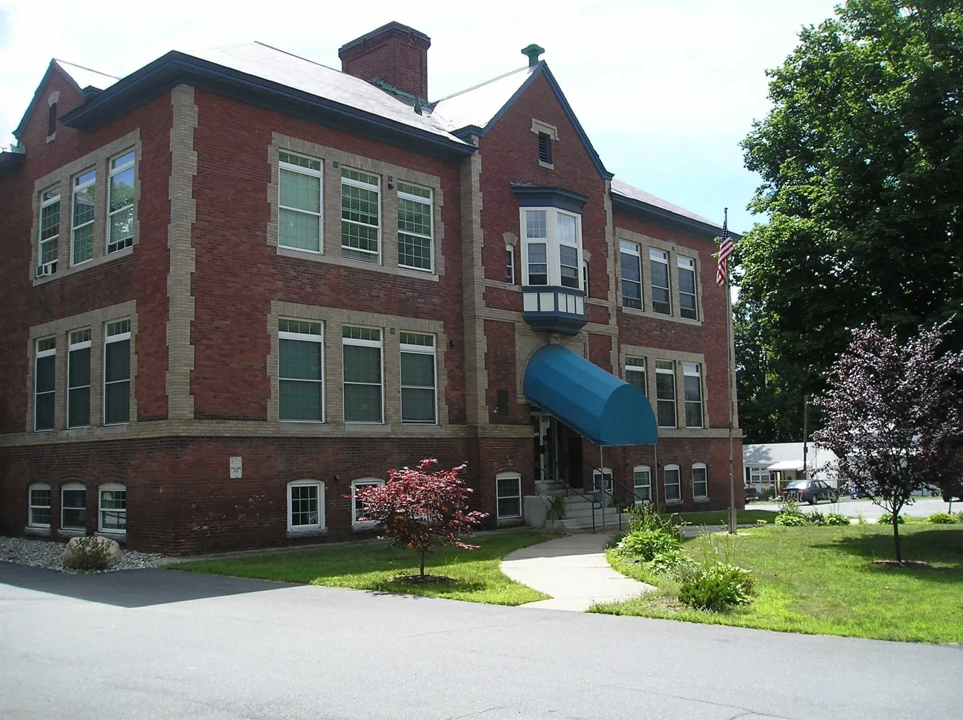 26 Myrtle Street Claremont NH 03743