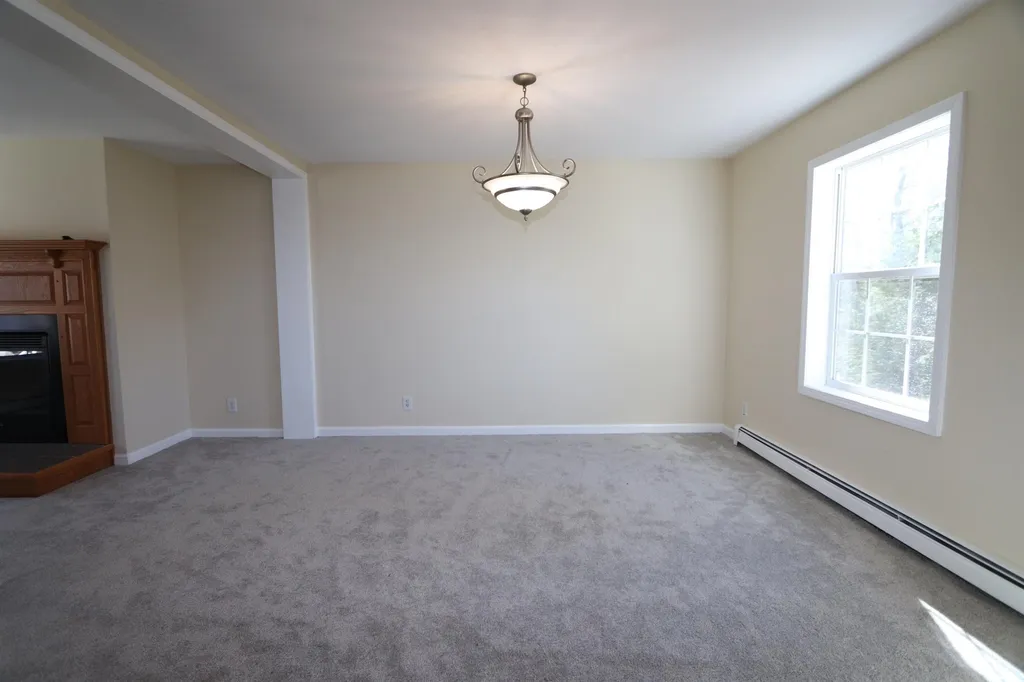 8 Chalk Pond Drive New Durham NH 03855