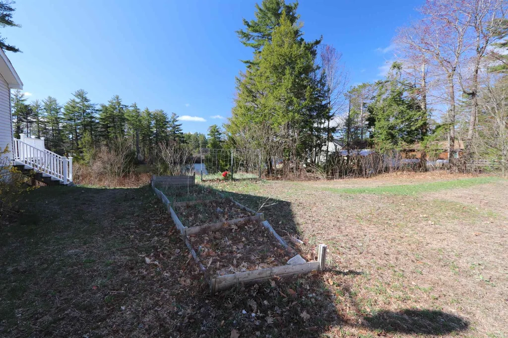 8 Chalk Pond Drive New Durham NH 03855