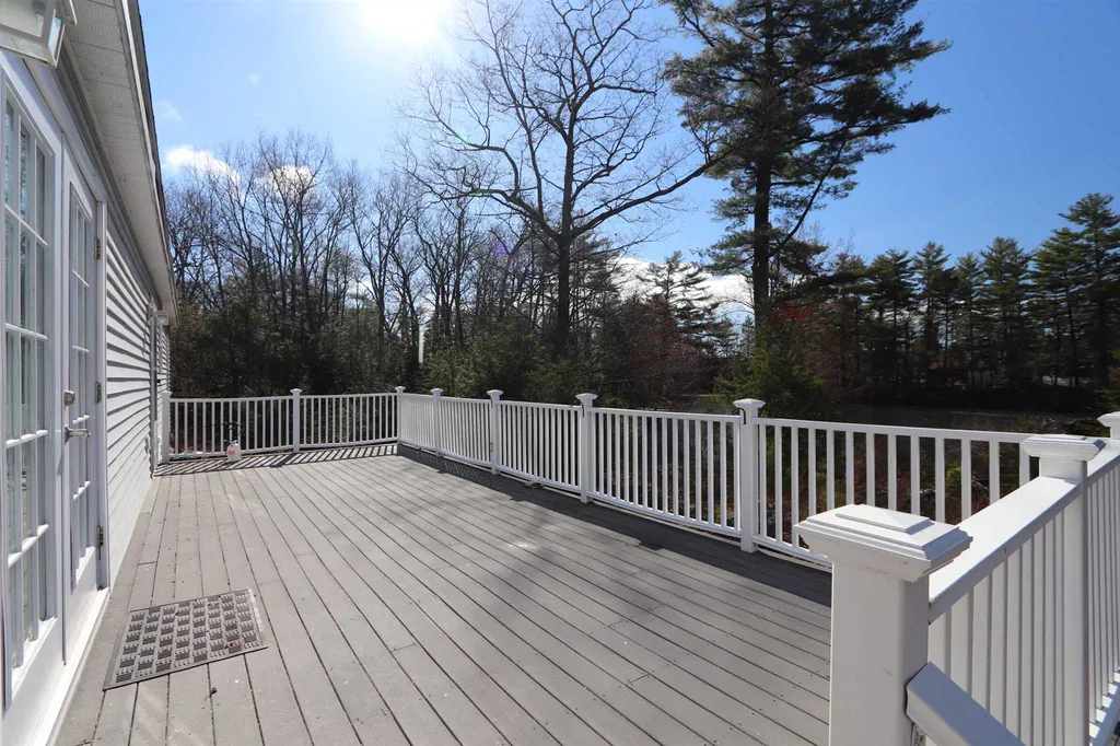 8 Chalk Pond Drive New Durham NH 03855