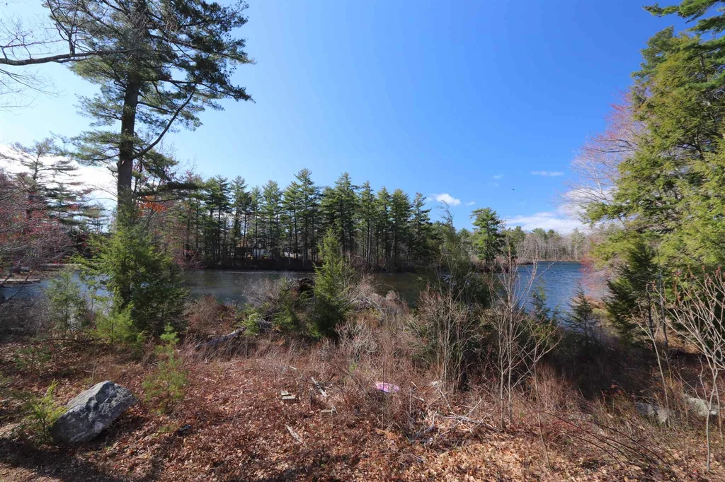 8 Chalk Pond Drive New Durham NH 03855