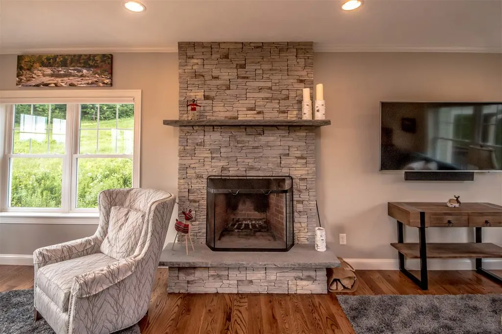 51 East Field Road Jackson NH 03846