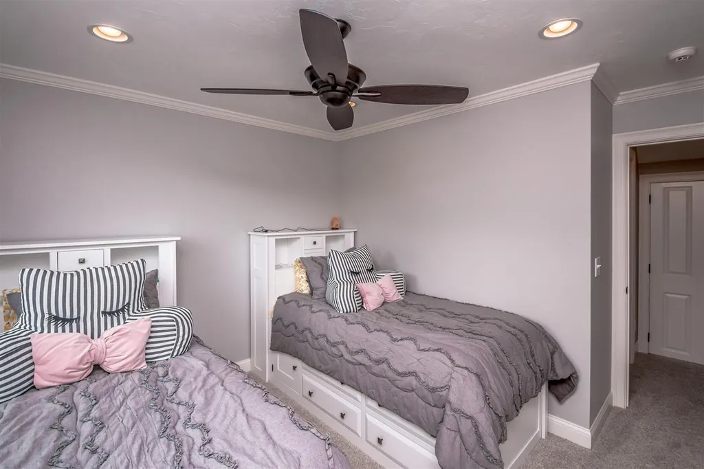 51 East Field Road Jackson NH 03846