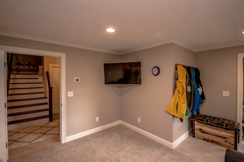 51 East Field Road Jackson NH 03846