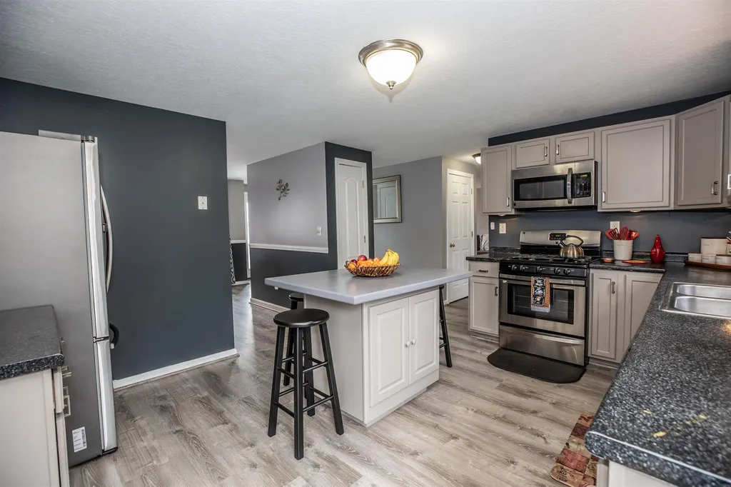 7 North Intervale Street Nashua NH 03064