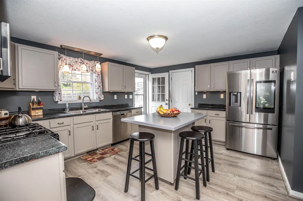 7 North Intervale Street Nashua NH 03064