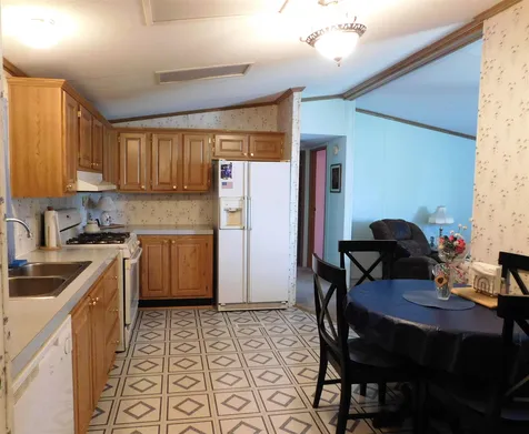 7 Apricot Way North Hampton NH 03862