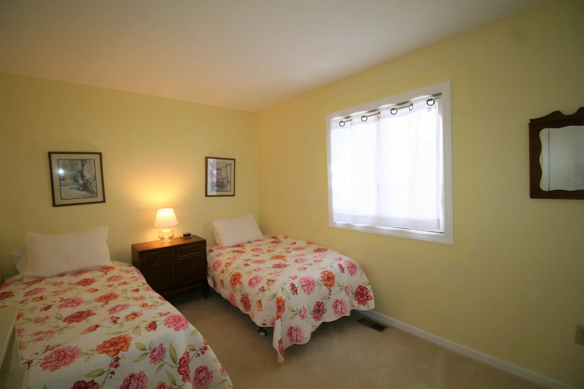 54 Bayley Way Hartford VT 05059