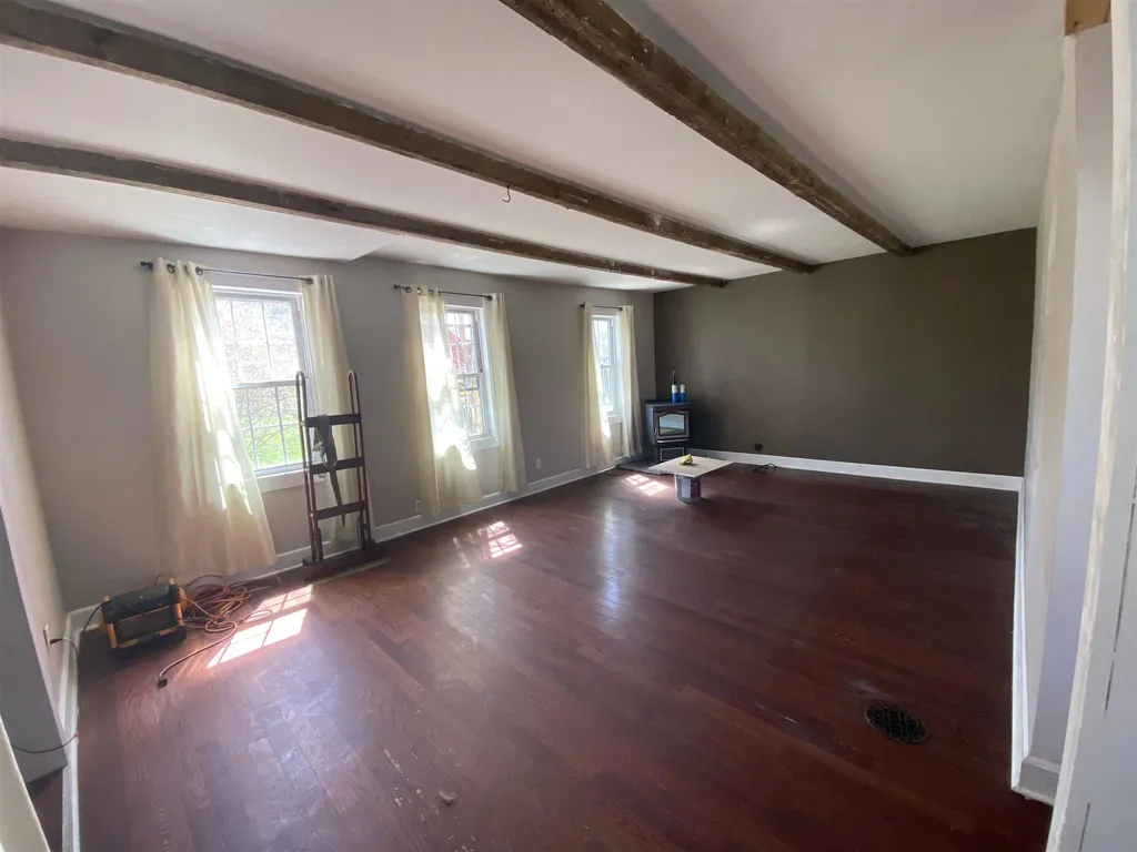 38 Pleasant Street Colebrook NH 03576