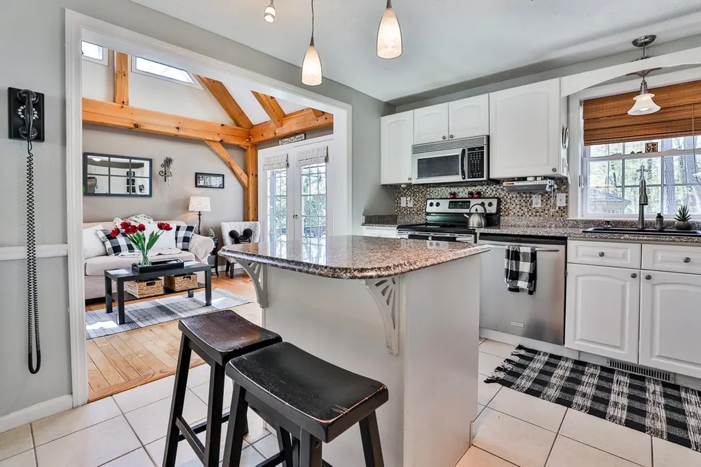 85 Wellesley Drive Milford NH 03055
