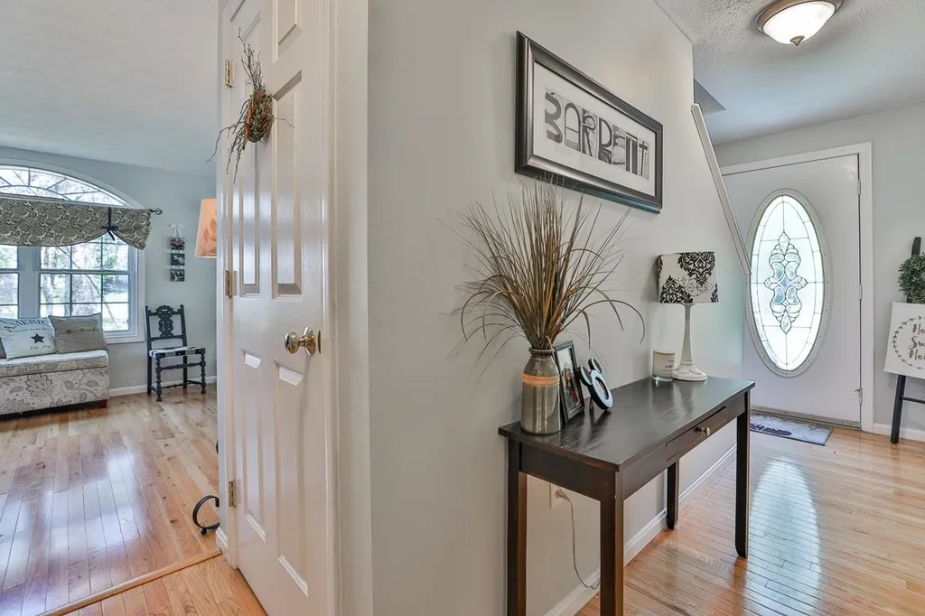 85 Wellesley Drive Milford NH 03055