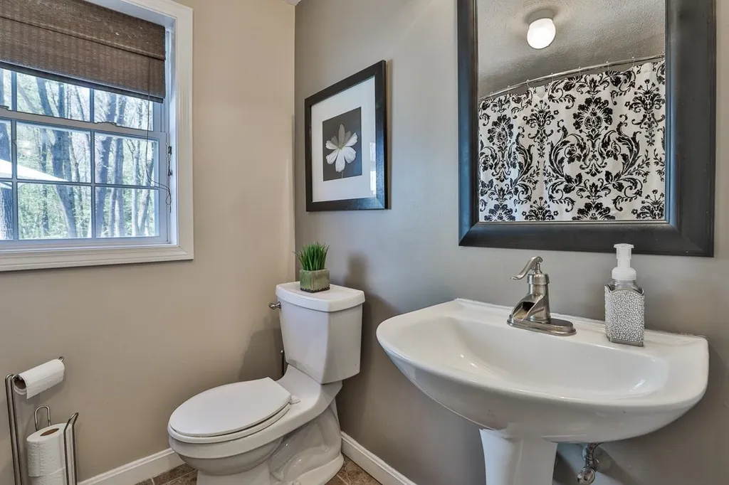 85 Wellesley Drive Milford NH 03055