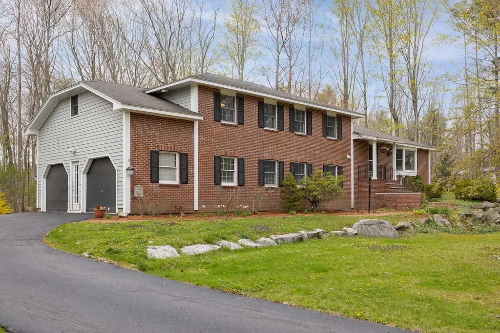 3 Hartman Place Exeter NH 03833