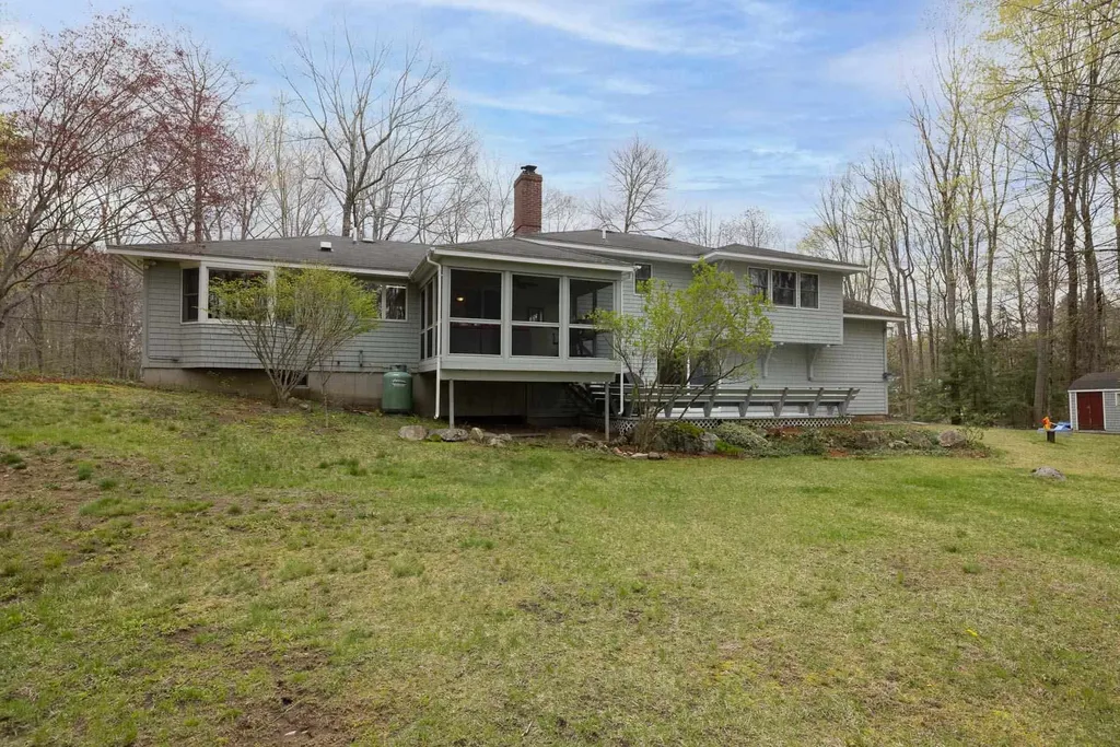 3 Hartman Place Exeter NH 03833