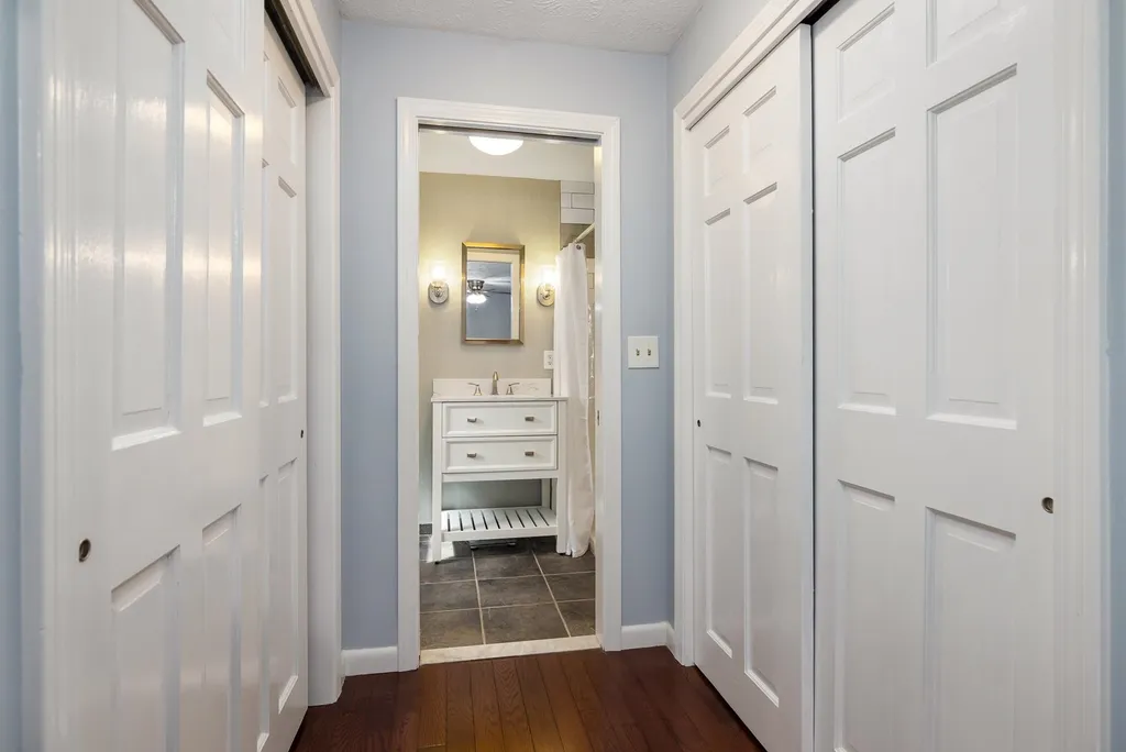 3 Hartman Place Exeter NH 03833