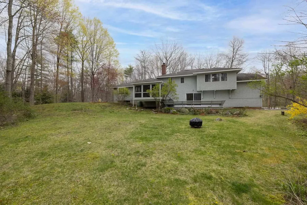 3 Hartman Place Exeter NH 03833