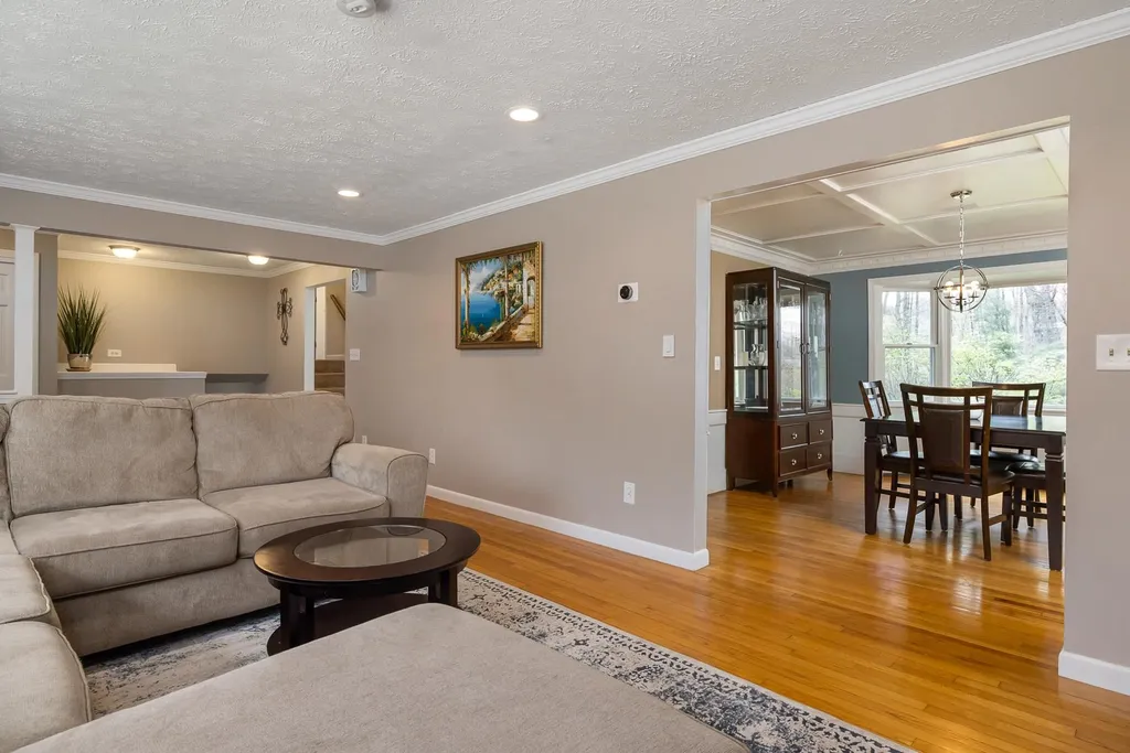 3 Hartman Place Exeter NH 03833