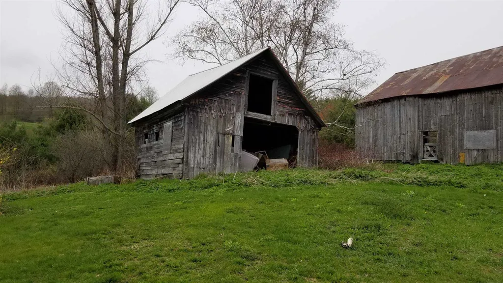 1044 Crossover Road Brookfield VT 05036