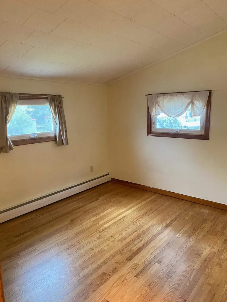 16 Woodside Avenue Keene NH 03431
