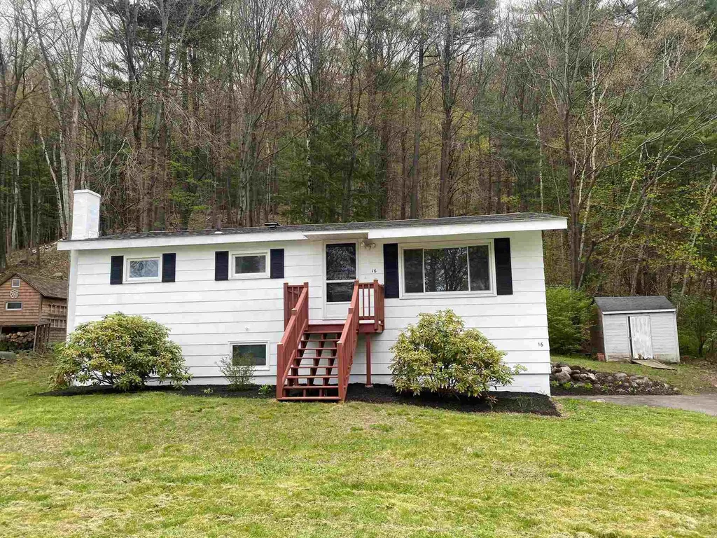 16 Woodside Avenue Keene NH 03431