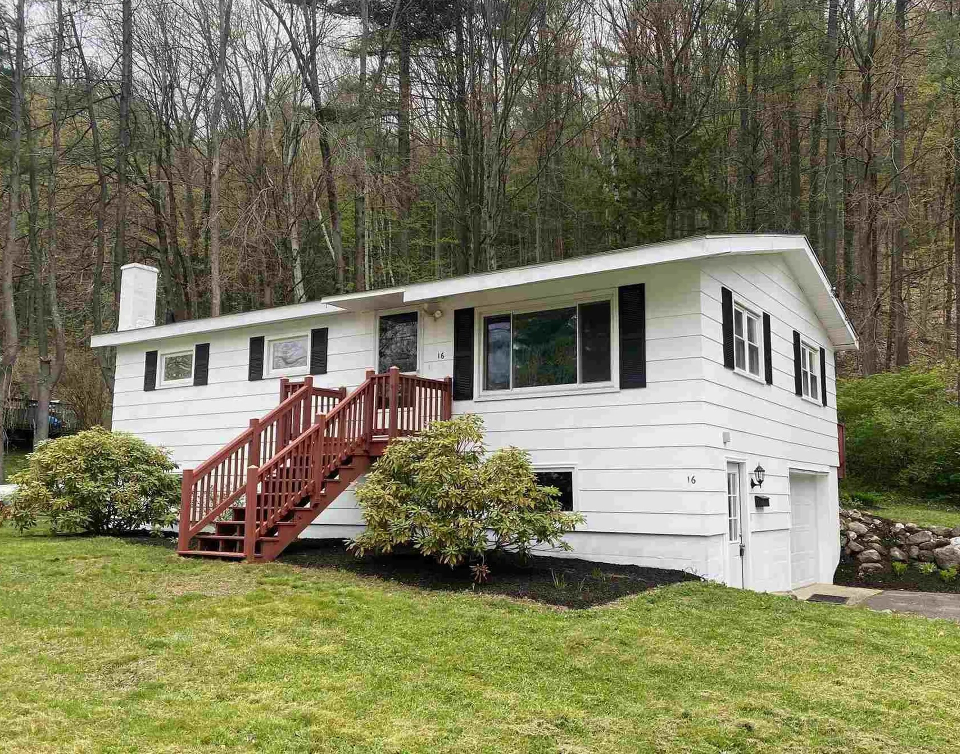 16 Woodside Avenue Keene NH 03431