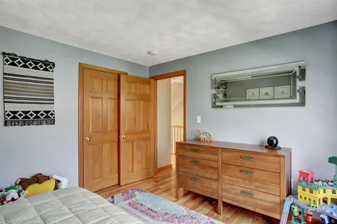 15 Beacon Hill Road Pelham NH 03076