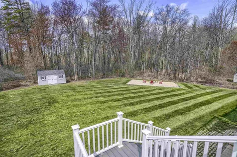15 Beacon Hill Road Pelham NH 03076