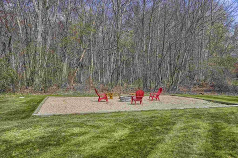 15 Beacon Hill Road Pelham NH 03076