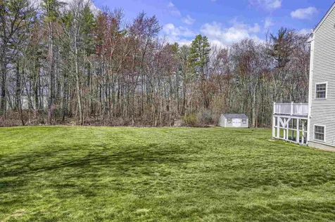 15 Beacon Hill Road Pelham NH 03076