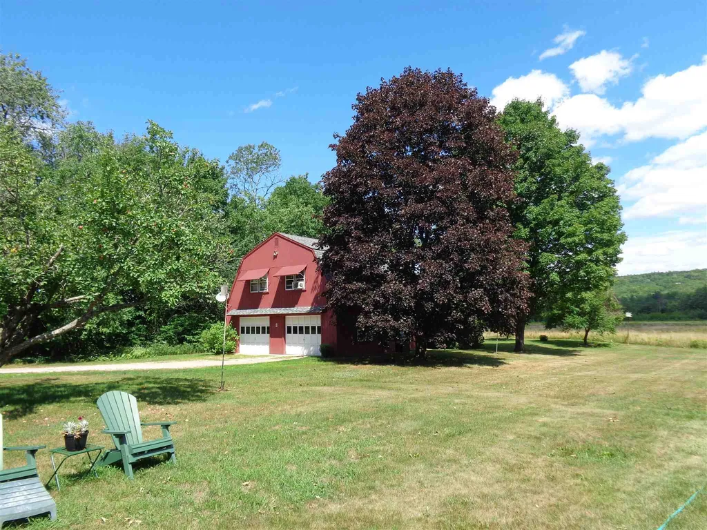 20 North Road Alexandria NH 03222