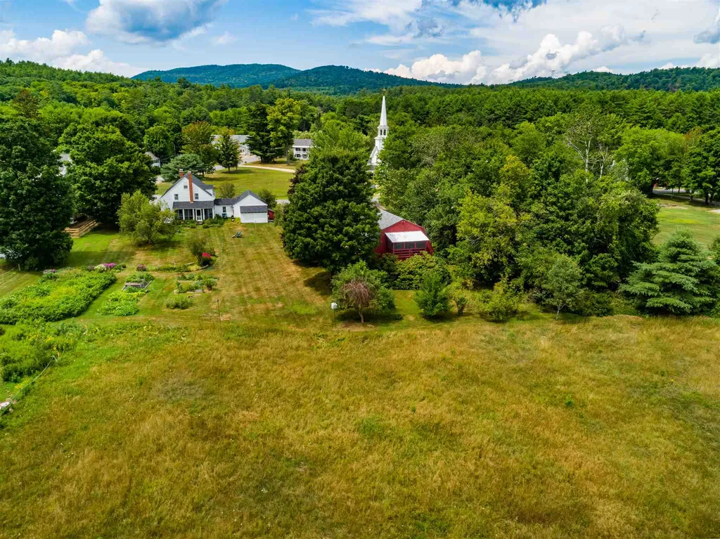 20 North Road Alexandria NH 03222