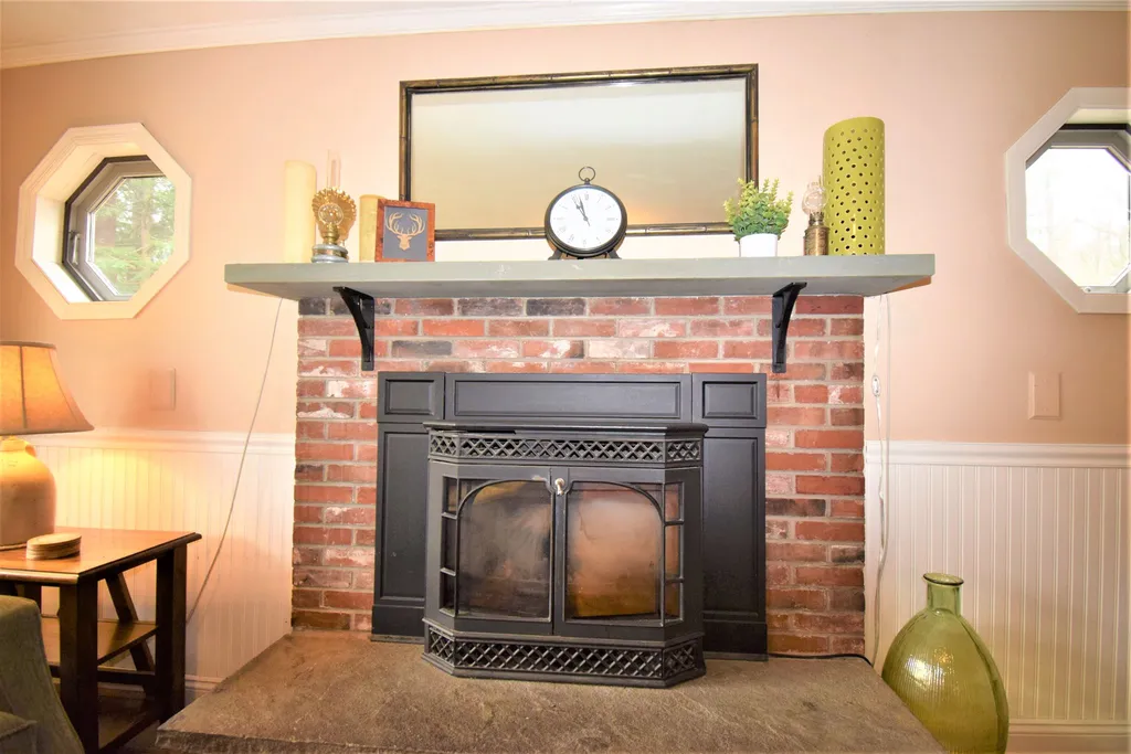 7 Winslow Park Road Kingston NH 03848