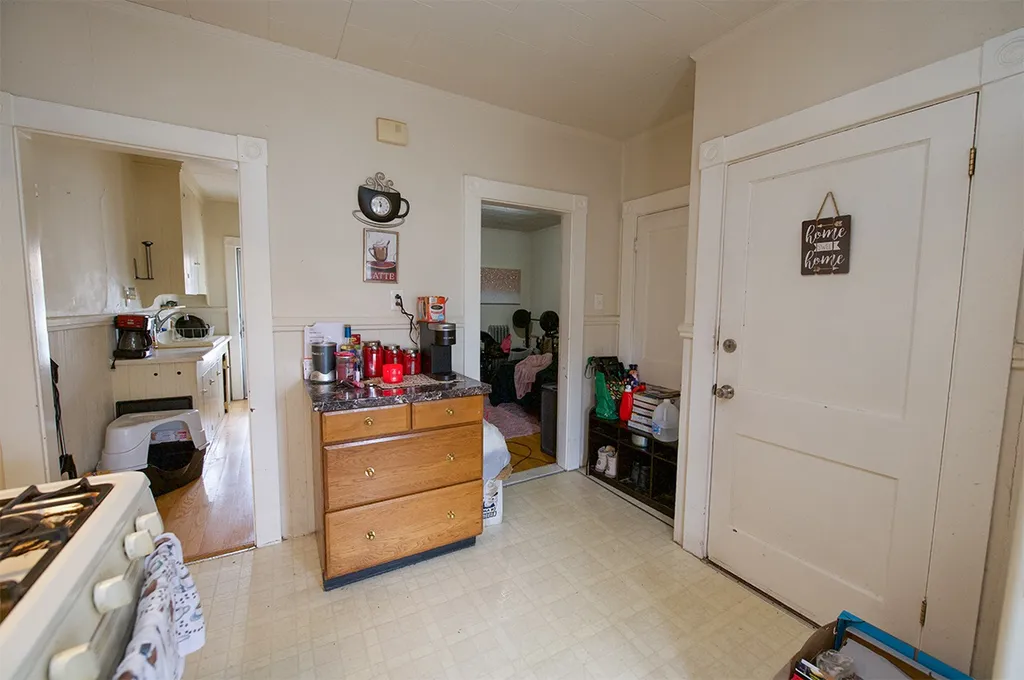 23 Ashland Street Manchester NH 03104