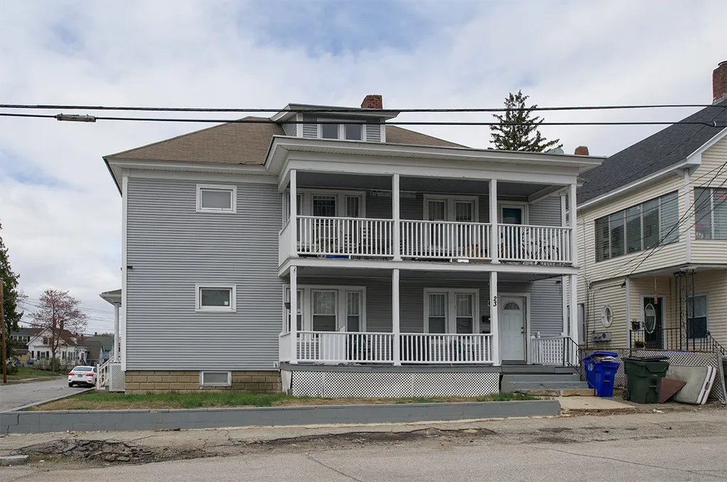 23 Ashland Street Manchester NH 03104