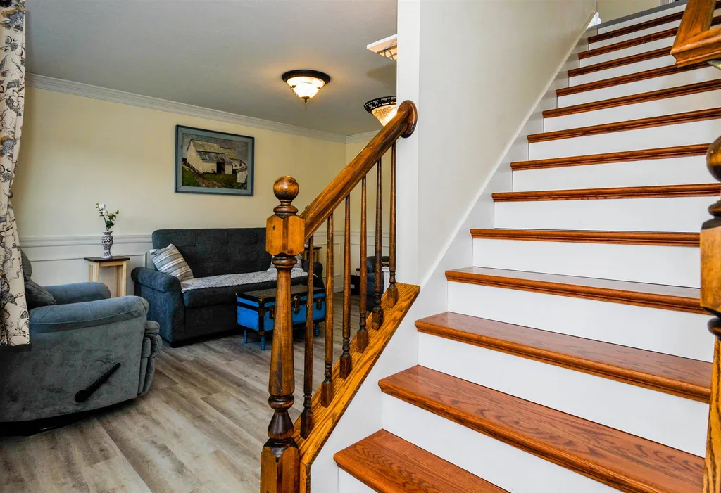 10 Cat Tail Circle Rindge NH 03461